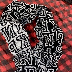 vs pink oversized blanket scarf
